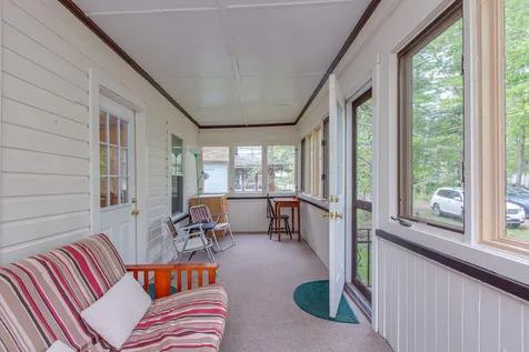 18 Grove Street Windham NH 03087