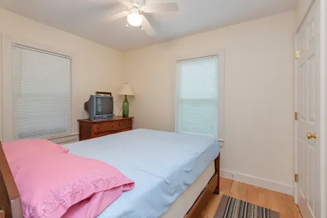 18 Grove Street Windham NH 03087