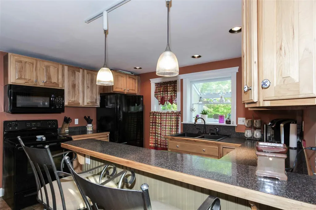 19 Gilbert Road Allenstown NH 03275