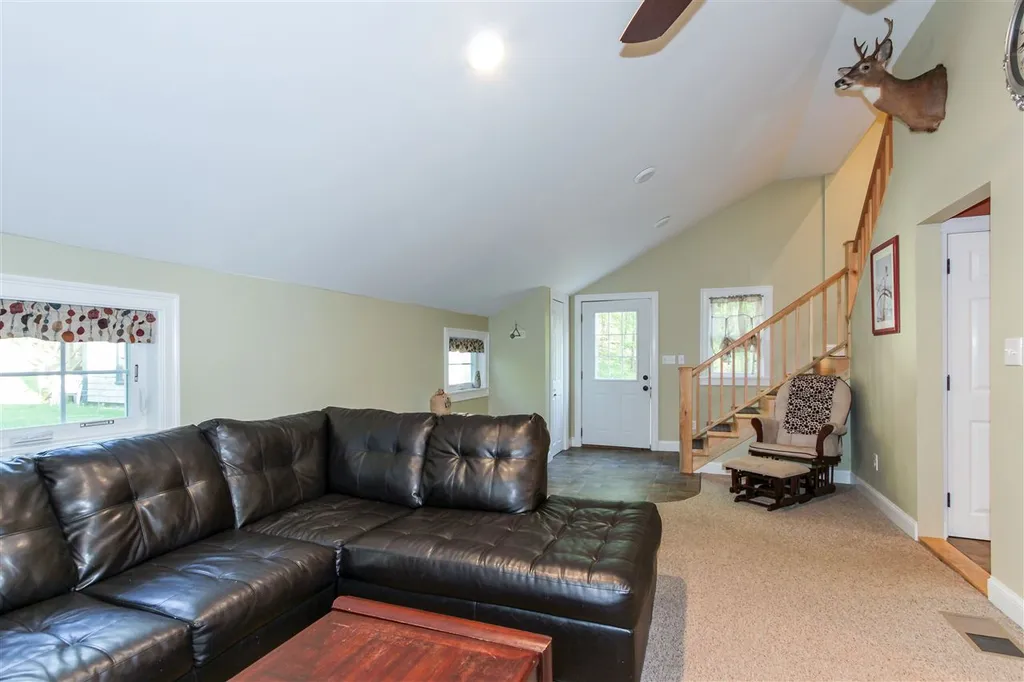 19 Gilbert Road Allenstown NH 03275