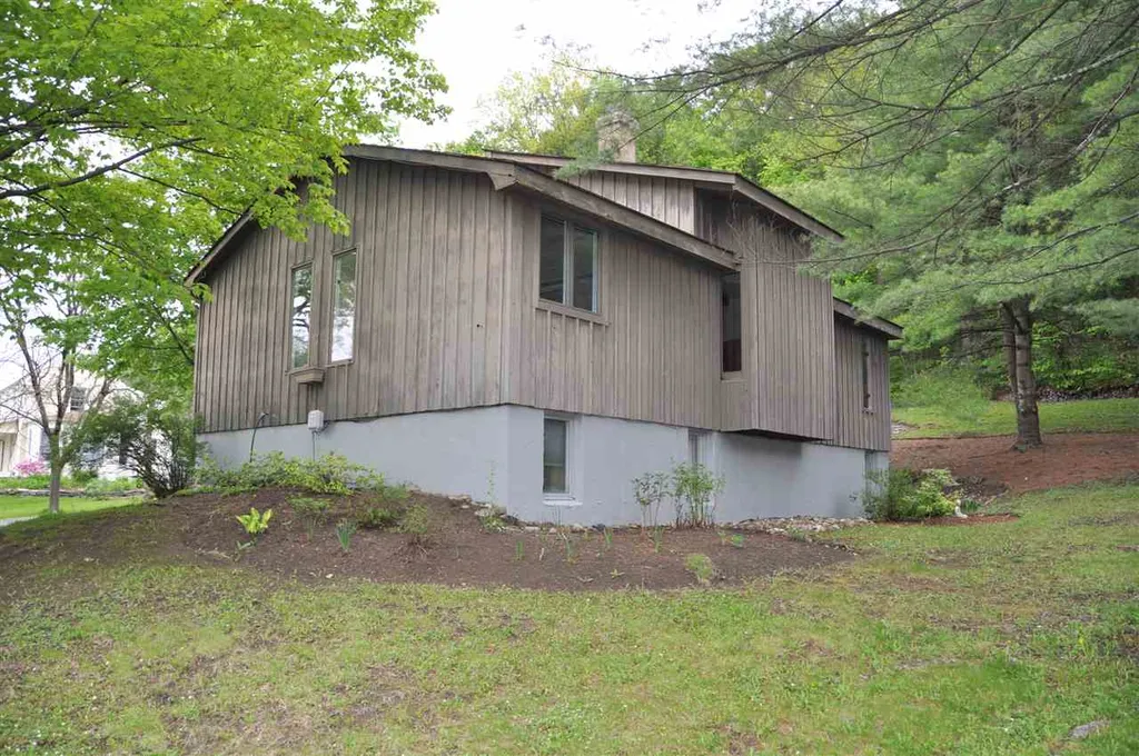 355 Woodland Park Middlebury VT 05753