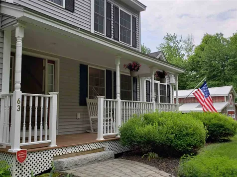 63 Lake Road Brentwood NH 03833