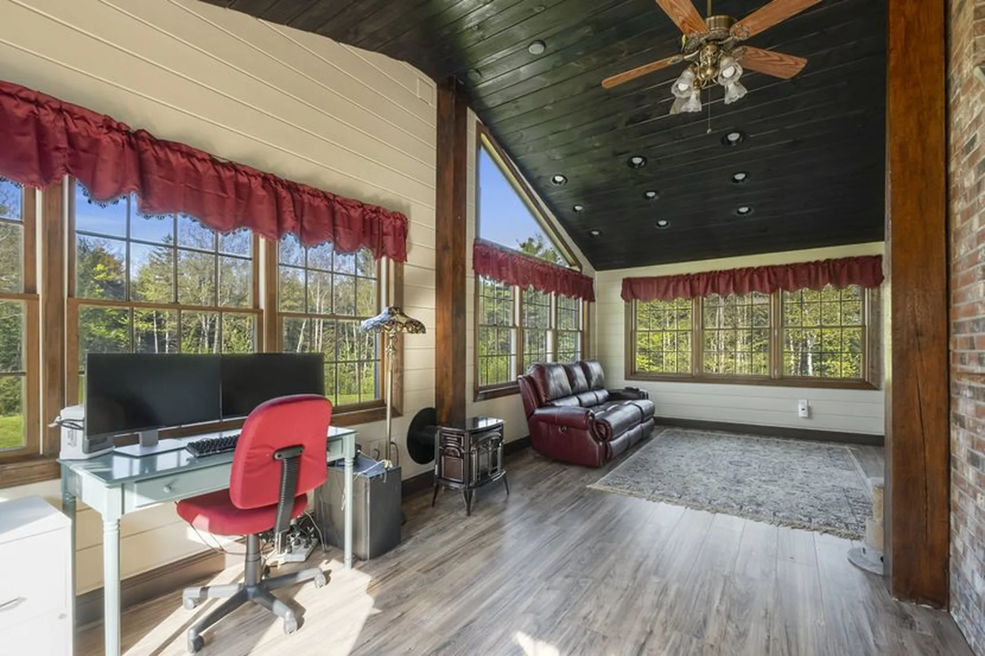964 County Road New London NH 03257