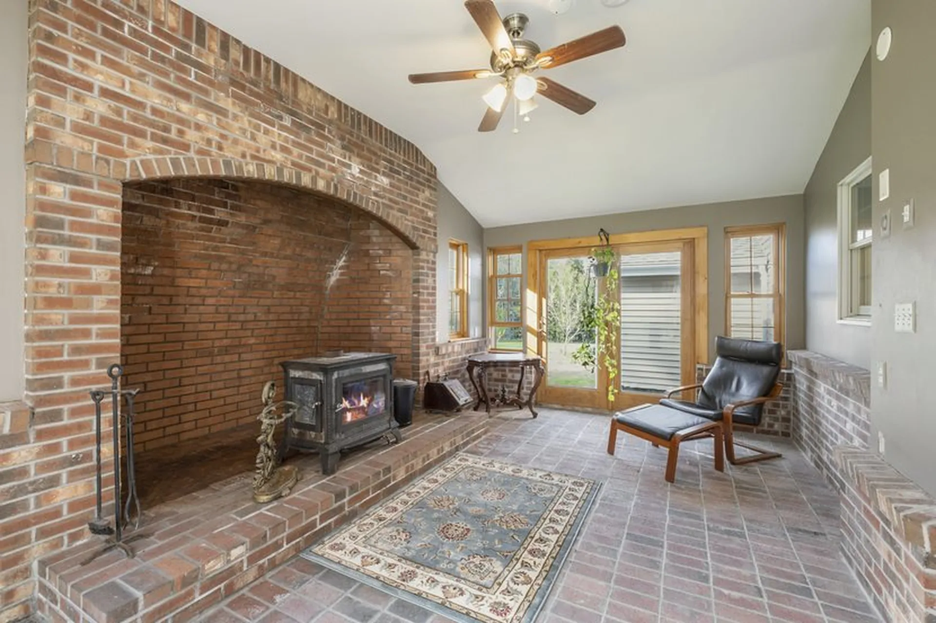 964 County Road New London NH 03257
