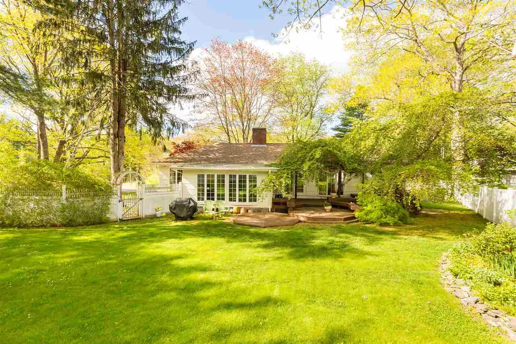 81 Garland Road Rye NH 03870