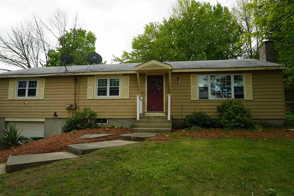 28 South Bow Road Hooksett NH 03106