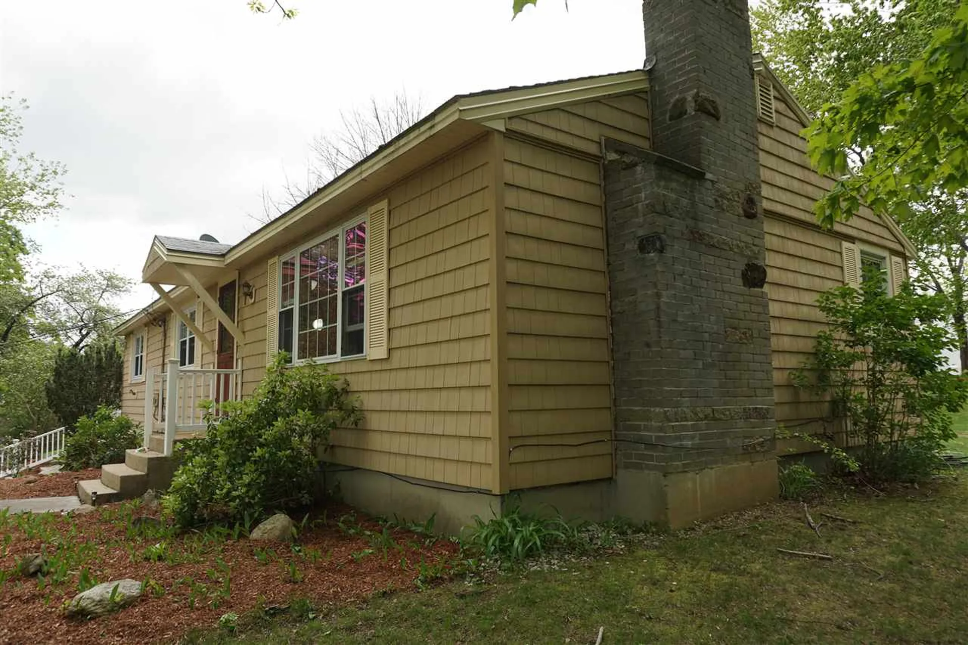 28 South Bow Road Hooksett NH 03106