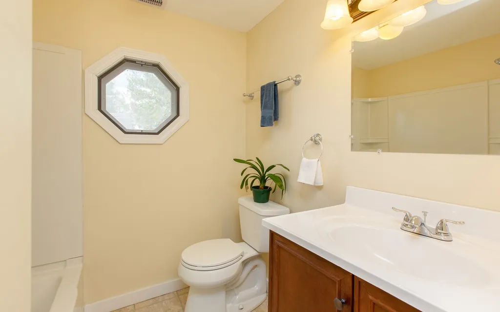 122-124 Vine Street Nashua NH 03060