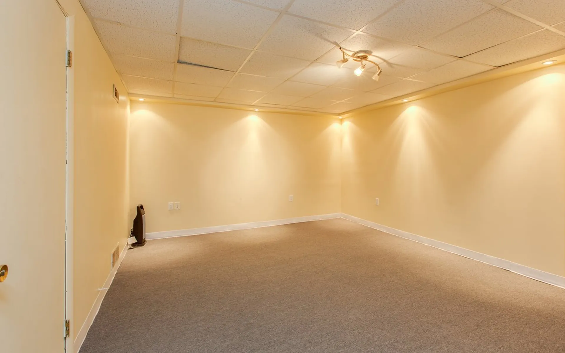122-124 Vine Street Nashua NH 03060