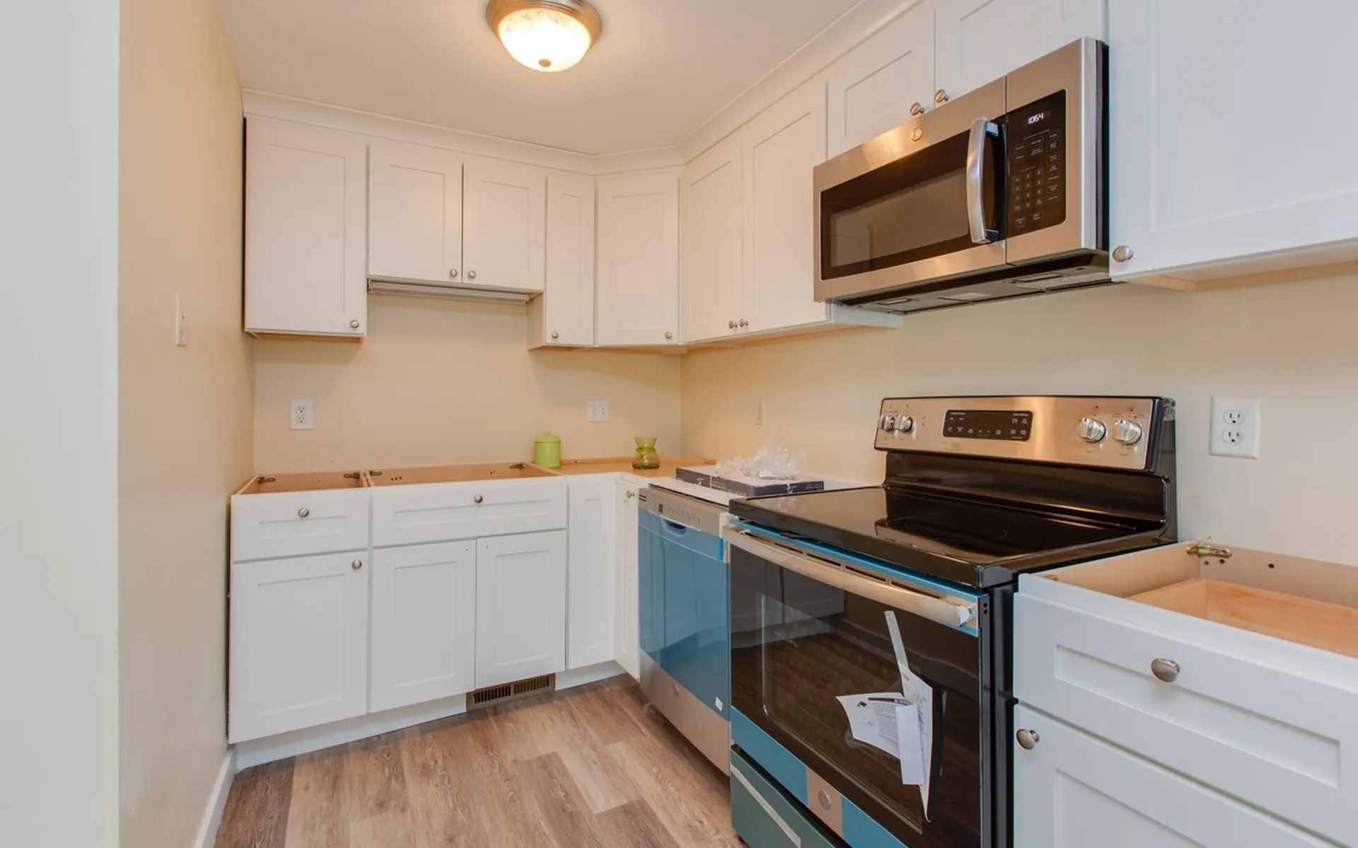 122-124 Vine Street Nashua NH 03060