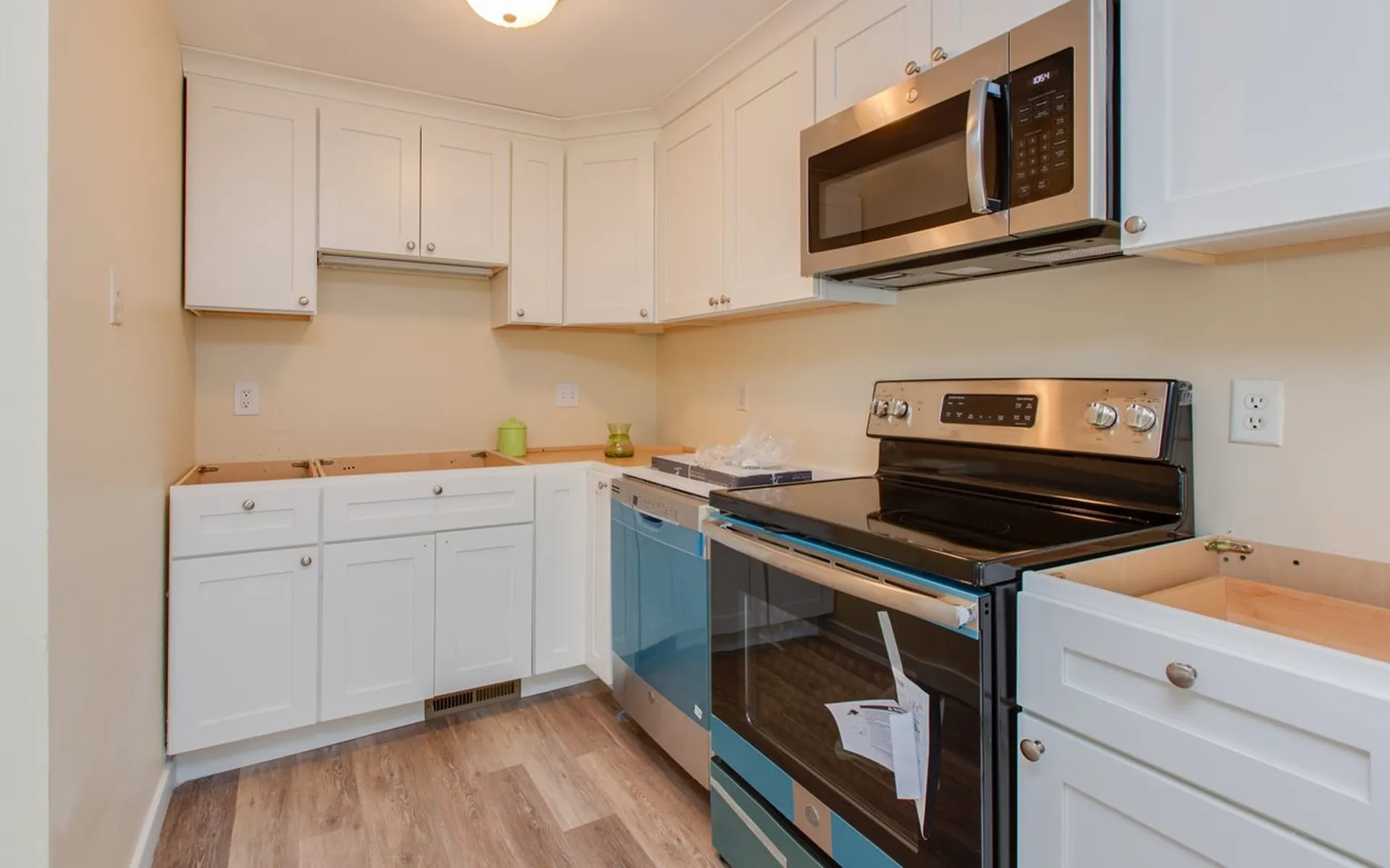 122-124 Vine Street Nashua NH 03060