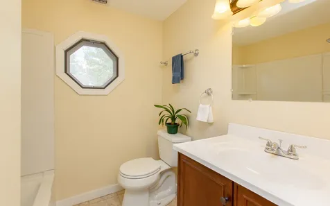122-124 Vine Street Nashua NH 03060