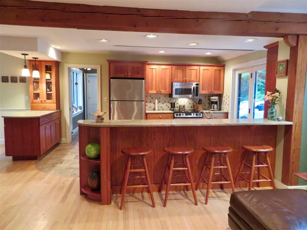 3 Cragmere Heights Road Exeter NH 03833