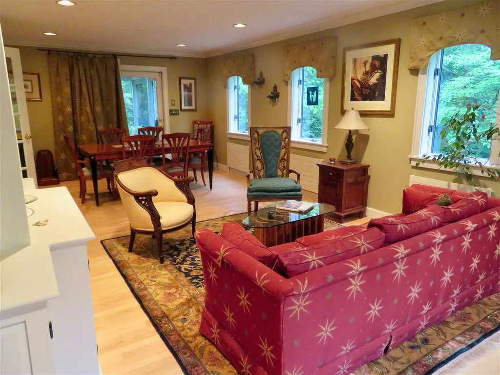 3 Cragmere Heights Road Exeter NH 03833