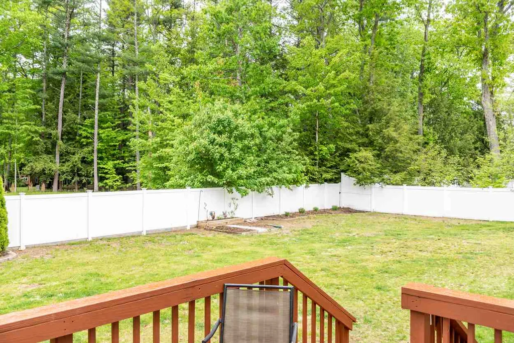 6 Hickory Lane Somersworth NH 03878