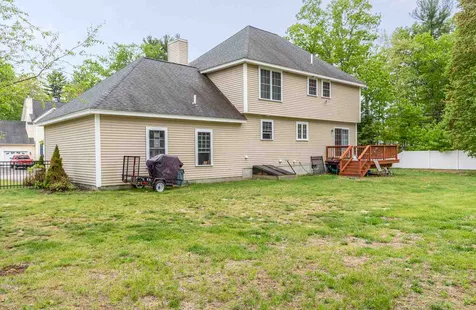 6 Hickory Lane Somersworth NH 03878