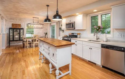 6 Hickory Lane Somersworth NH 03878