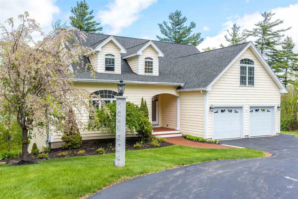 18 Mountain Ridge Drive Meredith NH 03253