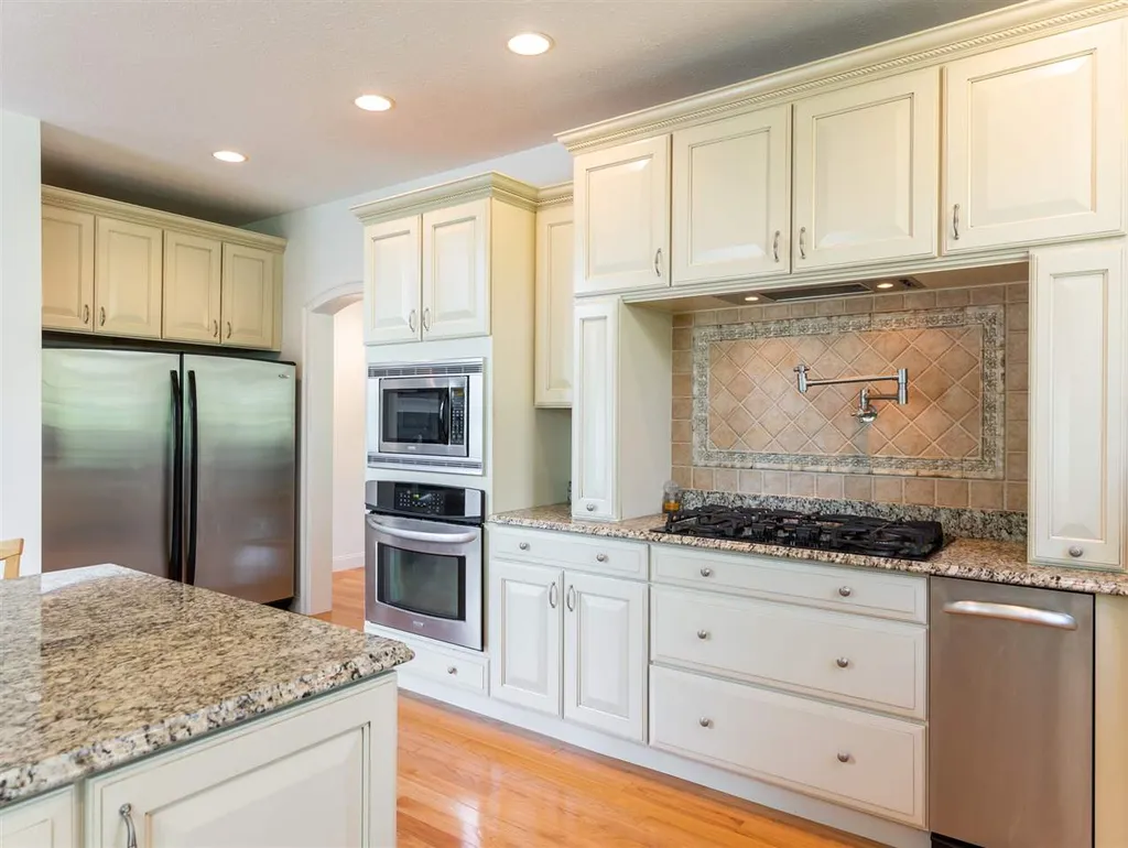 18 Mountain Ridge Drive Meredith NH 03253