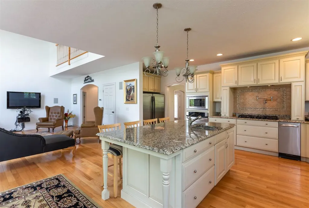 18 Mountain Ridge Drive Meredith NH 03253