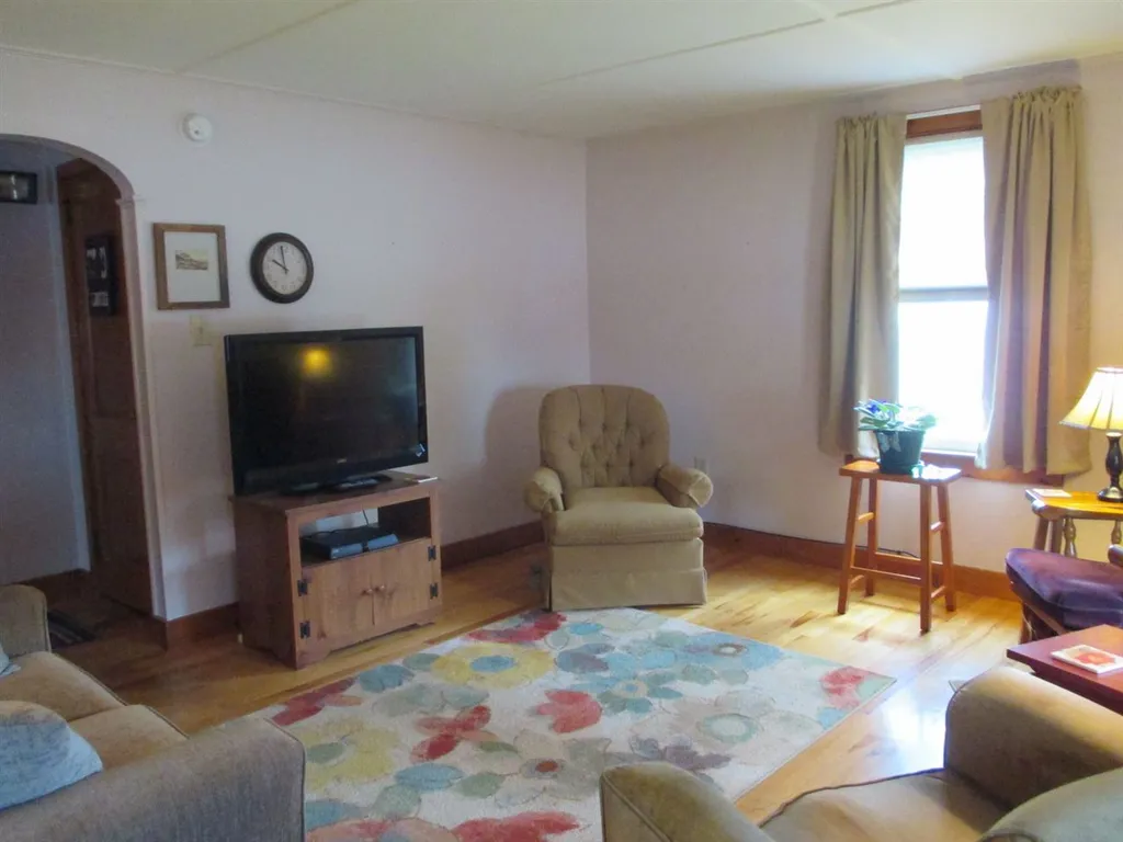 60 Pine Street Littleton NH 03561