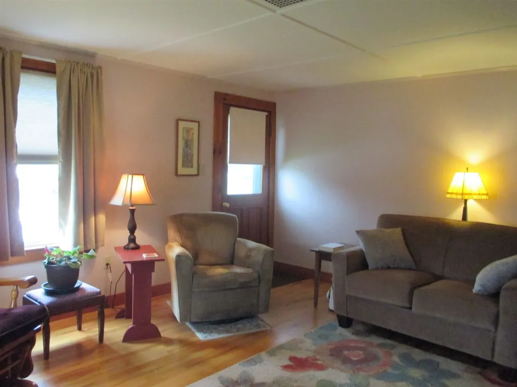 60 Pine Street Littleton NH 03561