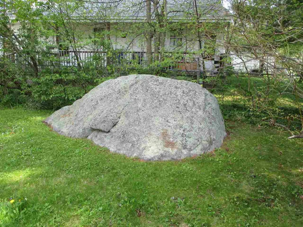 60 Pine Street Littleton NH 03561
