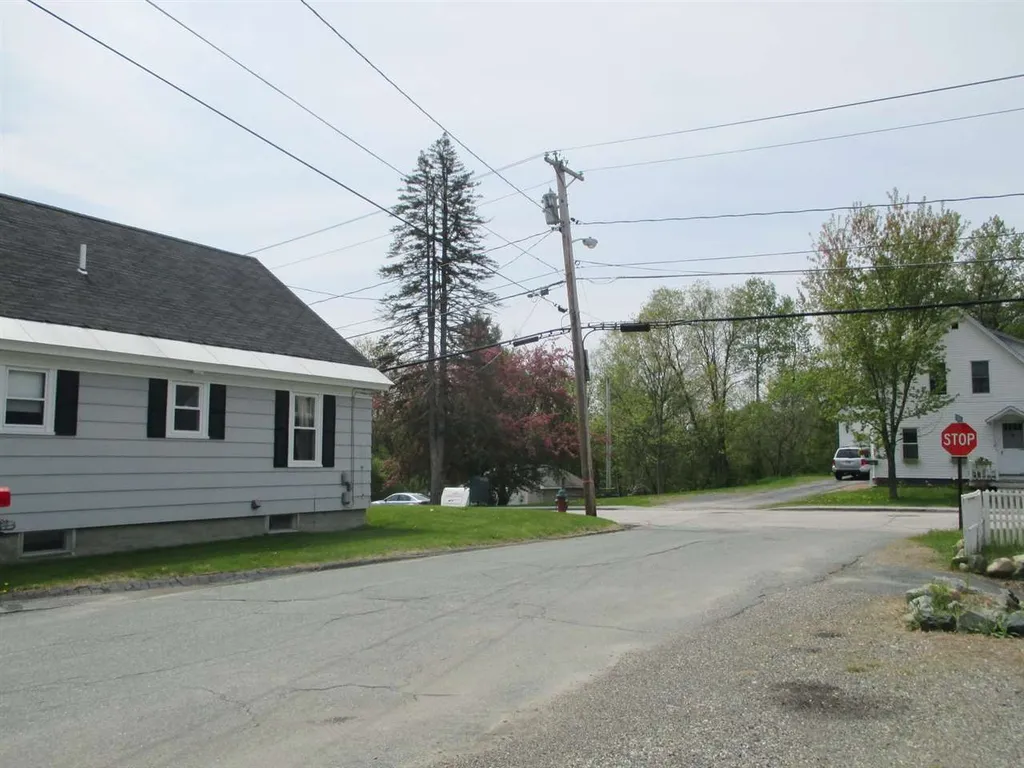 60 Pine Street Littleton NH 03561
