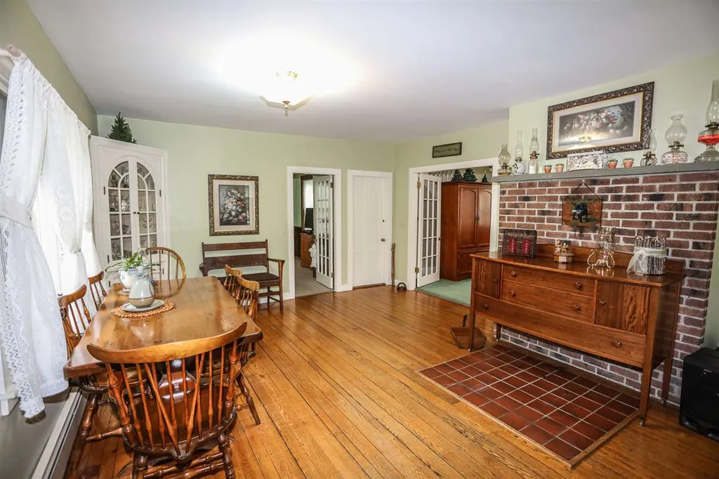 54 Maple Street Wilton NH 03086