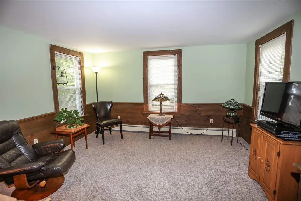 54 Maple Street Wilton NH 03086