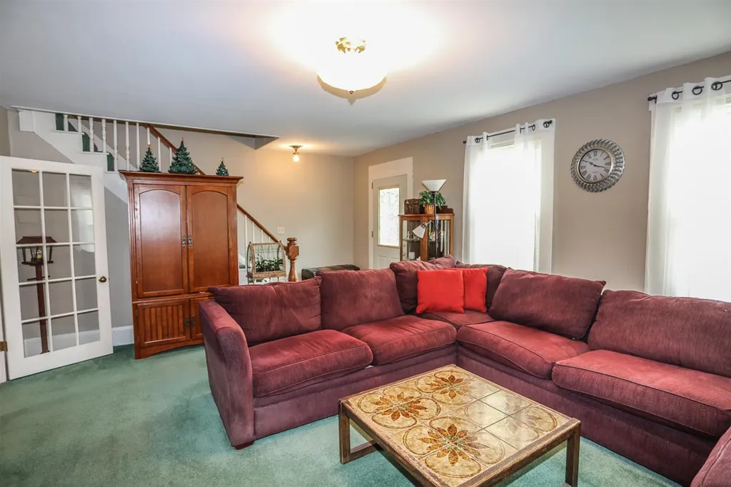 54 Maple Street Wilton NH 03086
