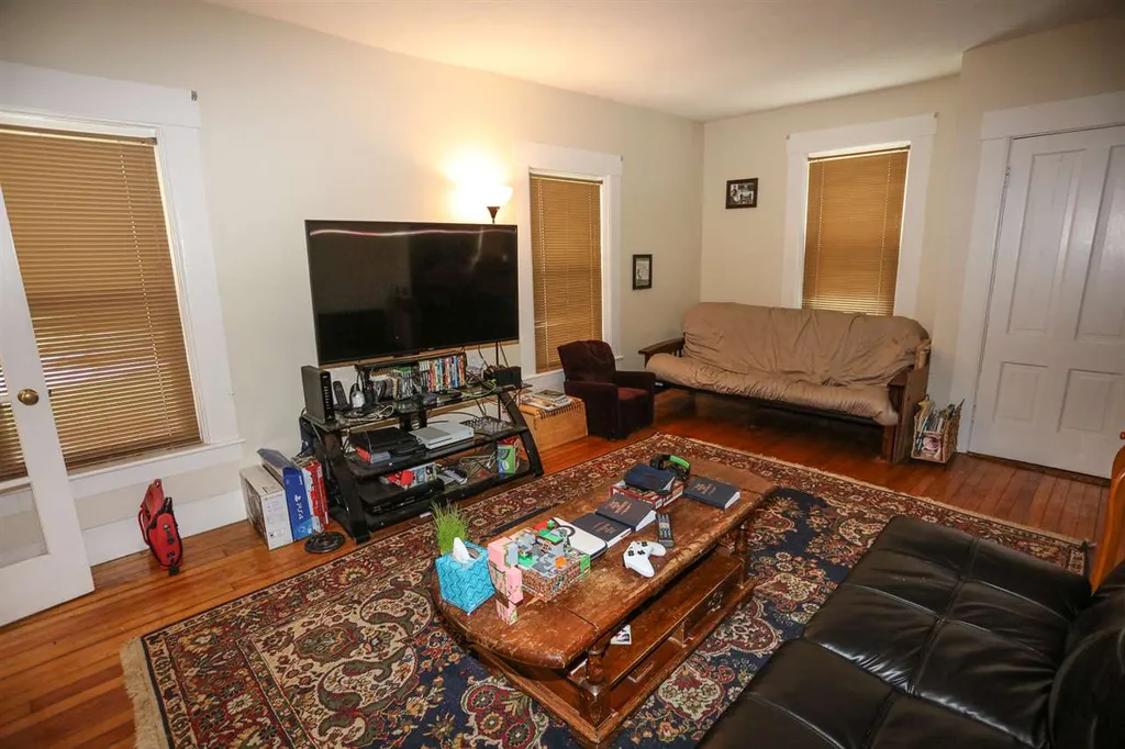 54 Maple Street Wilton NH 03086