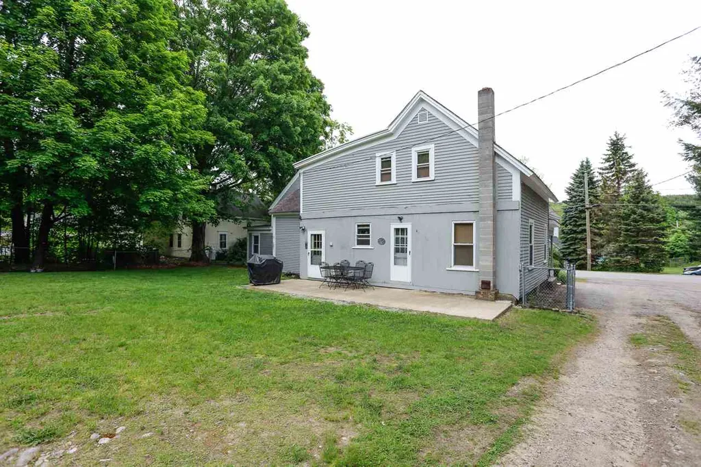 54 Maple Street Wilton NH 03086