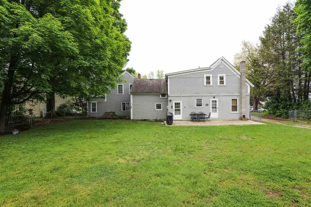 54 Maple Street Wilton NH 03086