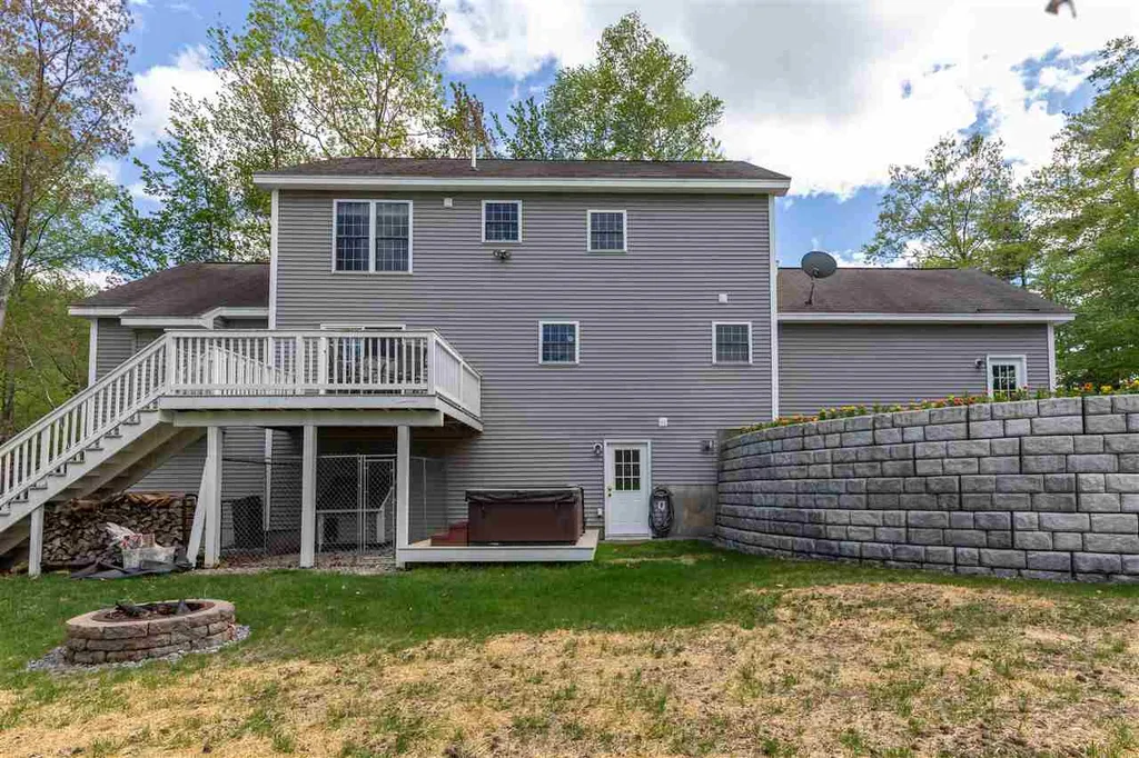 11 Inkberry Road New Boston NH 03070