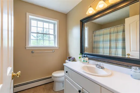 11 Inkberry Road New Boston NH 03070