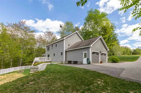 11 Inkberry Road New Boston NH 03070