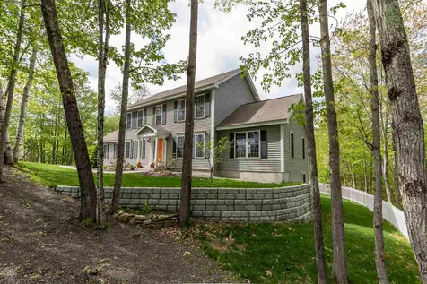 11 Inkberry Road New Boston NH 03070