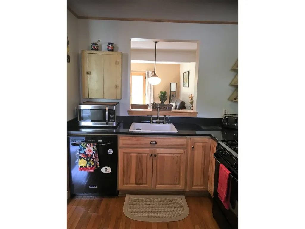 67 Abbey Road Williston VT 05495