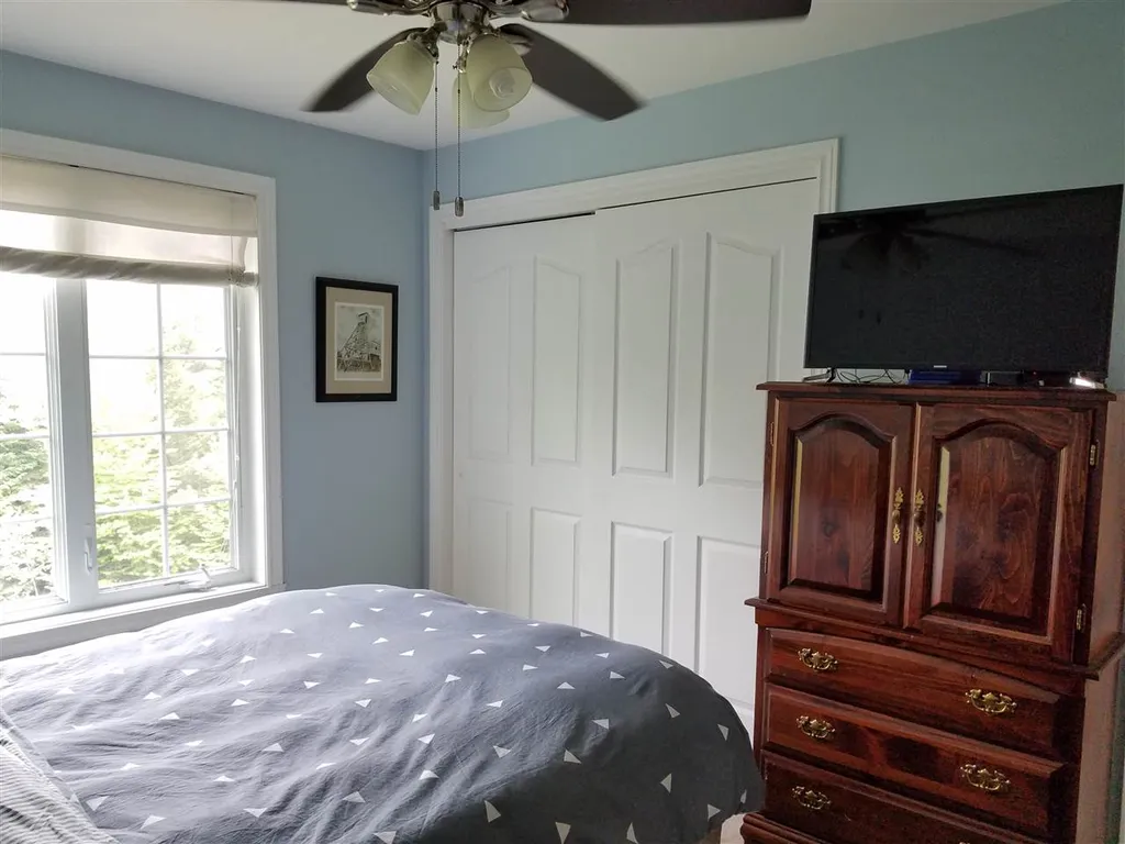 42 Pheasant Lane Canaan NH 03741