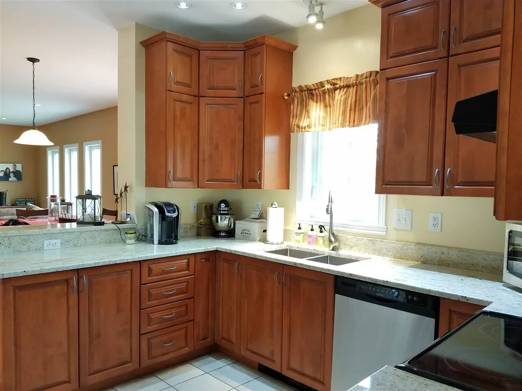 42 Pheasant Lane Canaan NH 03741