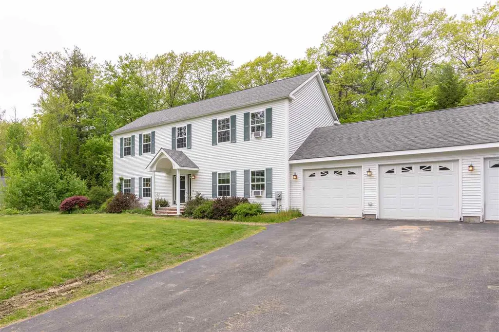 13 Tufts Lane Center Harbor NH 03226