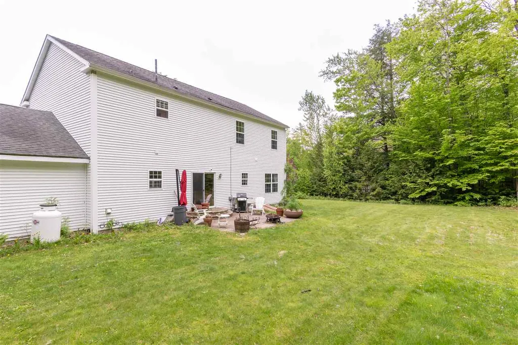 13 Tufts Lane Center Harbor NH 03226