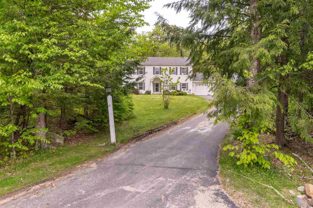 13 Tufts Lane Center Harbor NH 03226
