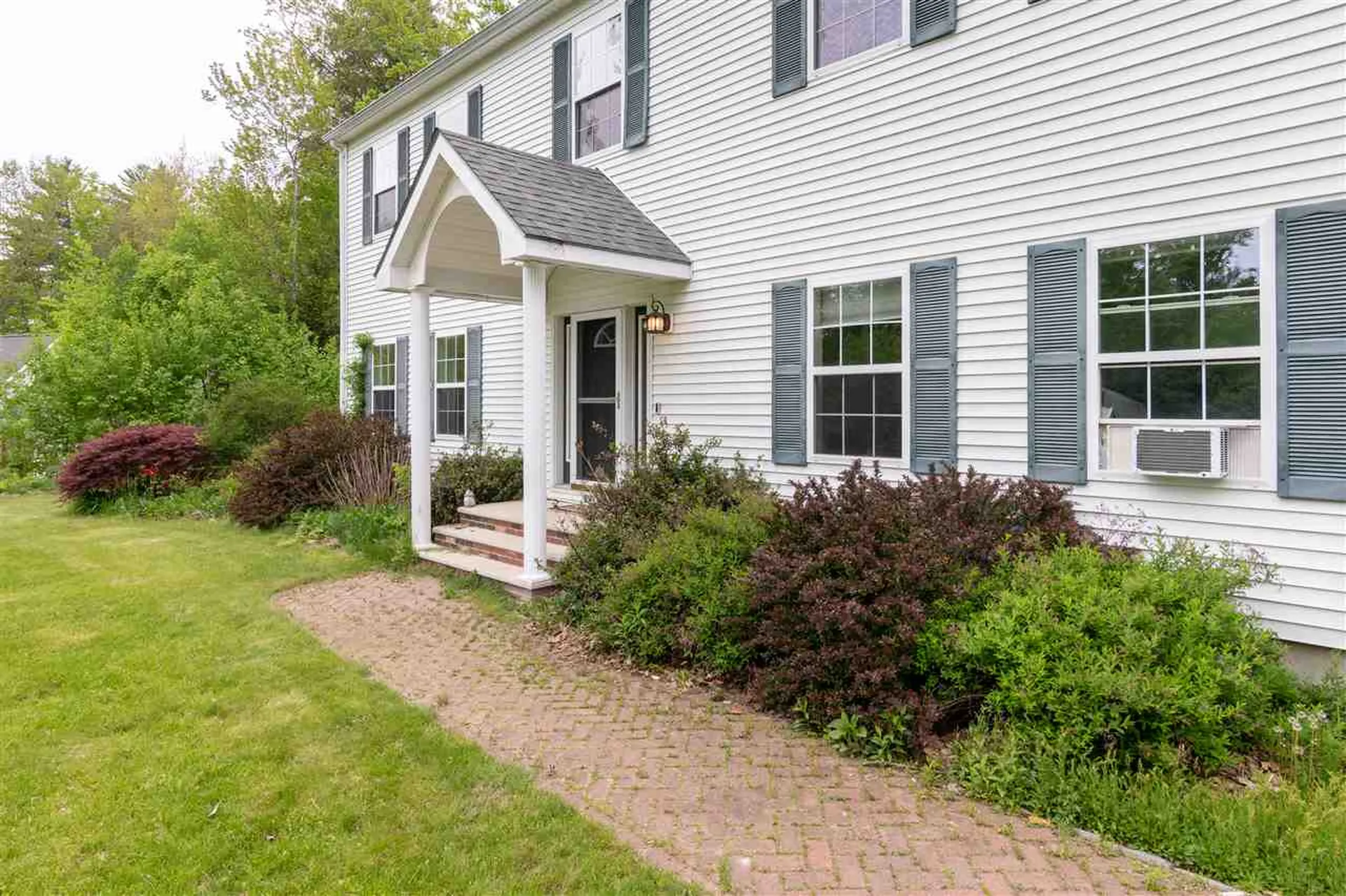 13 Tufts Lane Center Harbor NH 03226