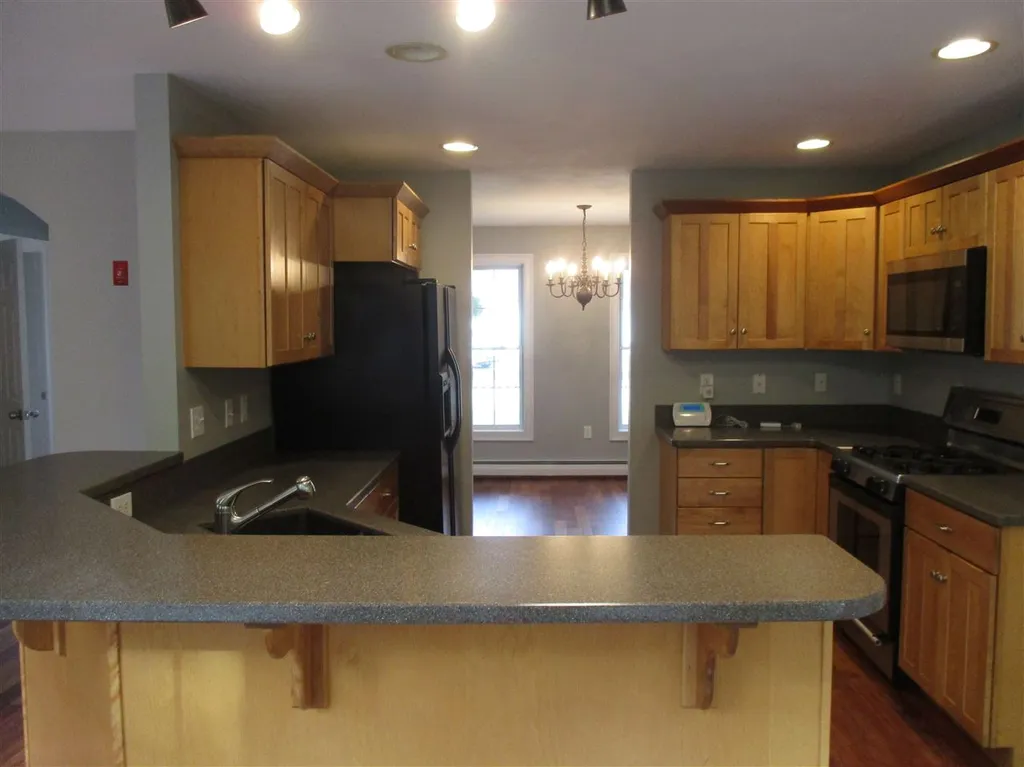 16 Maize Drive Somersworth NH 03878