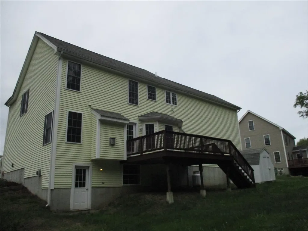 16 Maize Drive Somersworth NH 03878