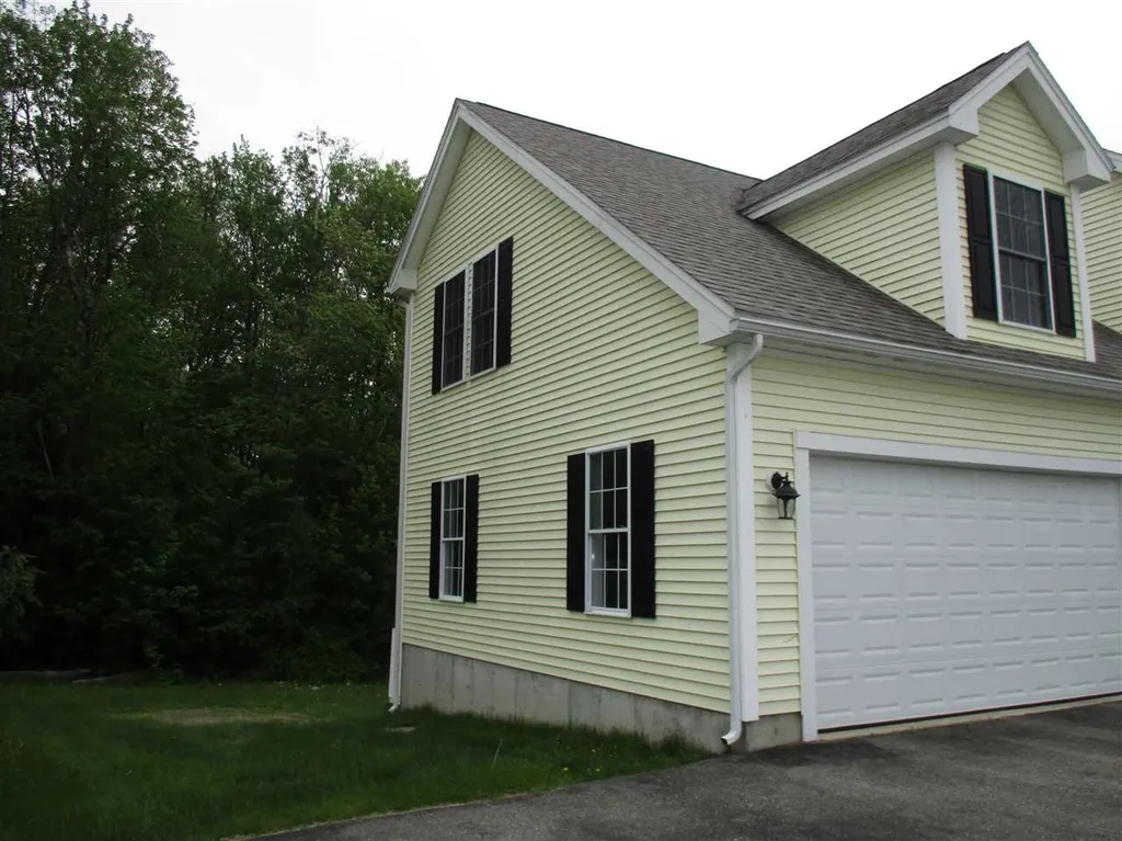16 Maize Drive Somersworth NH 03878