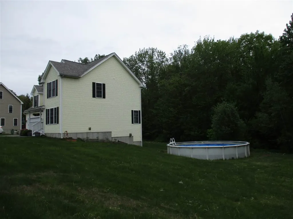 16 Maize Drive Somersworth NH 03878
