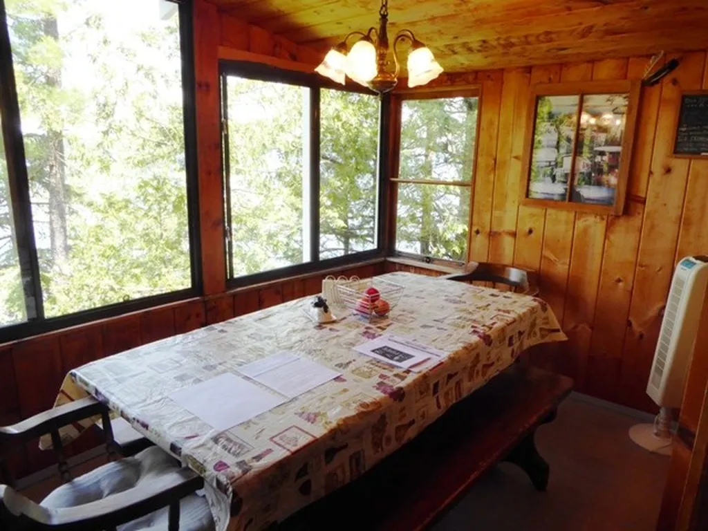 952 Coates Island Road Colchester VT 05446